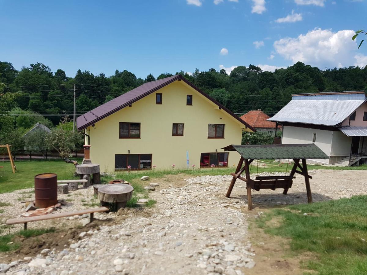 Hotel Viata La Tara Cerna Cerna  Exterior foto